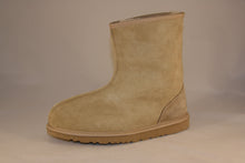 Load image into Gallery viewer, Style Husky - Mid calf length Ugg Boots. Wide fit. Unisex sizes. colours beige, chestnut