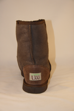 Load image into Gallery viewer, Surf Mid - Classic mid calf length Ugg. Chocolate brown
