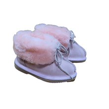 Load image into Gallery viewer, Style: Snug Kids. Ankle boot. Colours Natural and Pale Pink
