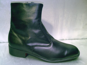 Mens Zip ankle Boot. Soft Kid Leather. Round toe. Resin sole