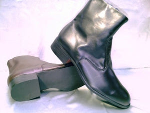 Mens Zip ankle Boot. Soft Kid Leather. Round toe. Resin sole